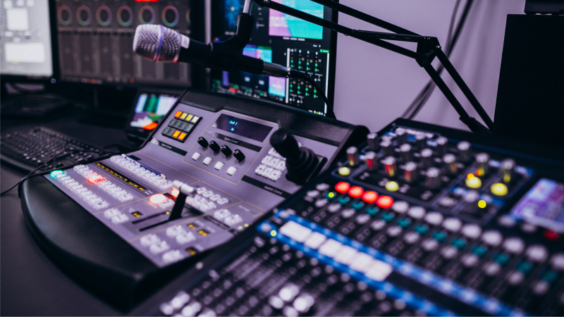 Nossa Rádio Web - 24 horas no ar